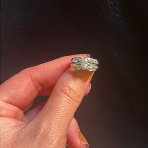 Women’s wedding band set